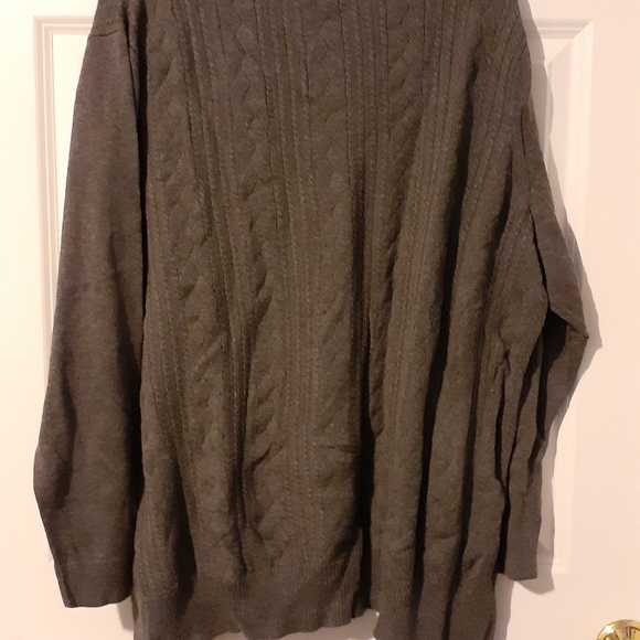 Sweater - Picture 2 of 2